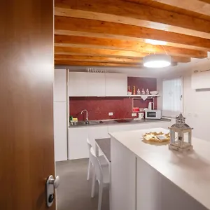https://ca-gritti.hotelslidodijesolo.com